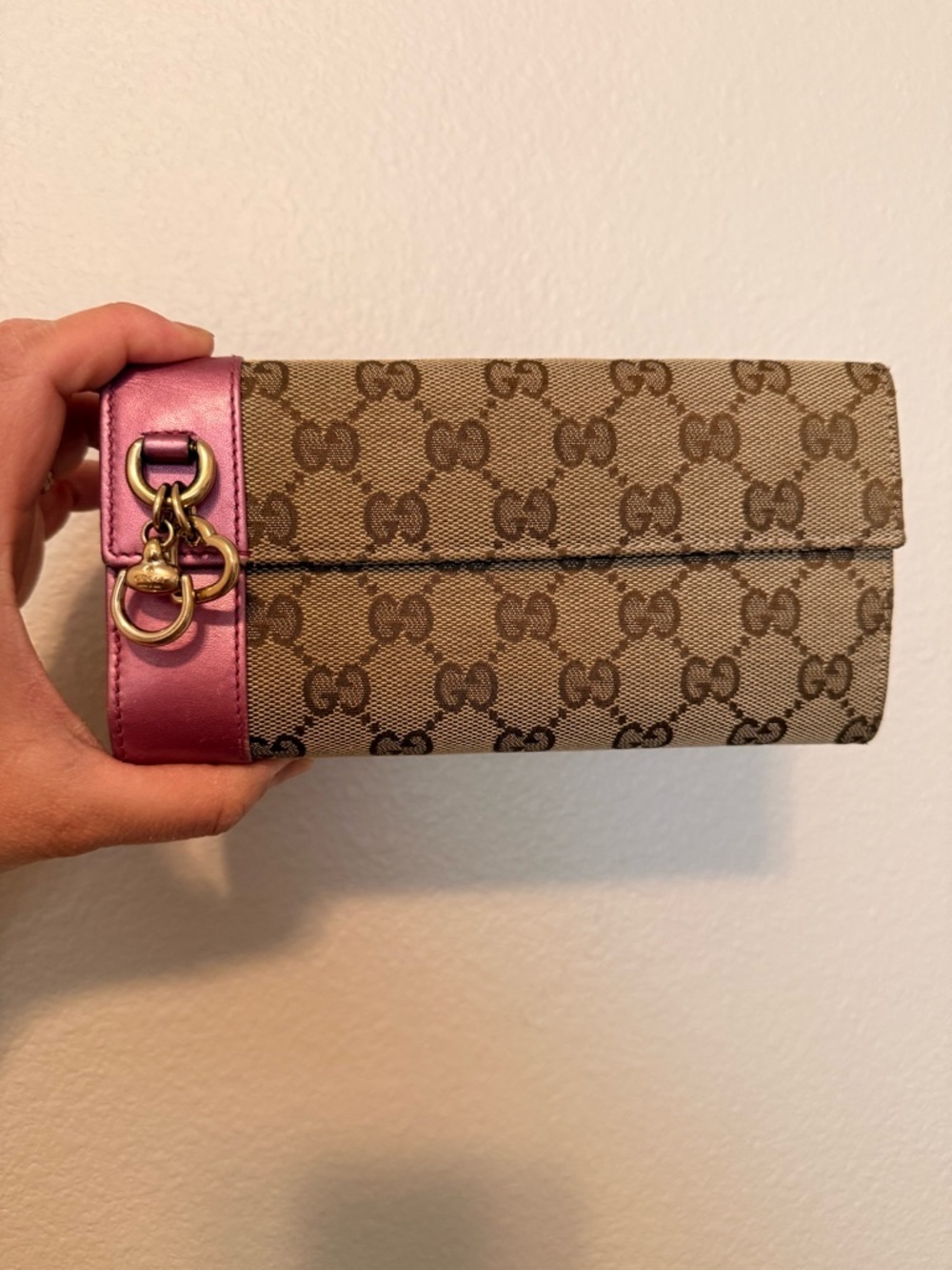 Gucci GG Canvas Continental Wallet - Picture 3 of 17